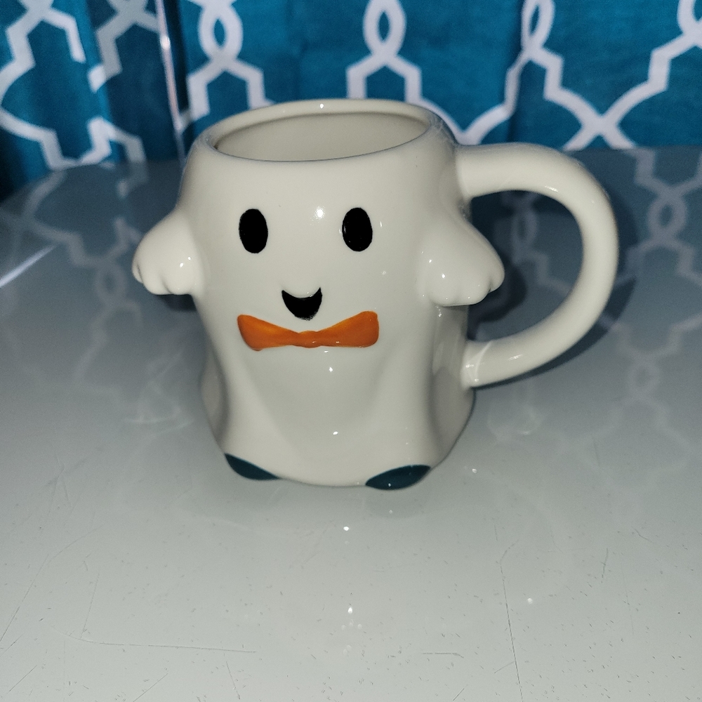 ~ hyde & eek ghost mug